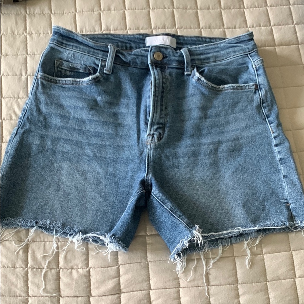 Blue Jean Shorts with Frayed Hem and High Waist